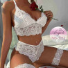 Дантелено бюстие комплект бразилиани и жартиери babydoll