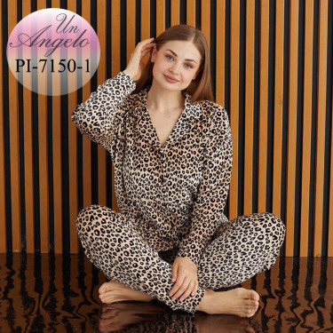 Leopard plush pajamas