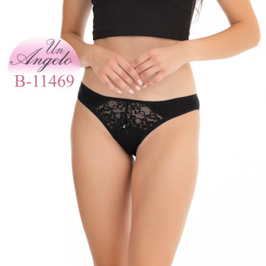 Black cotton panties with lace