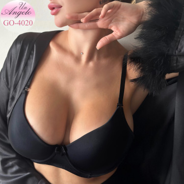 Изчистен push up сутиен с...